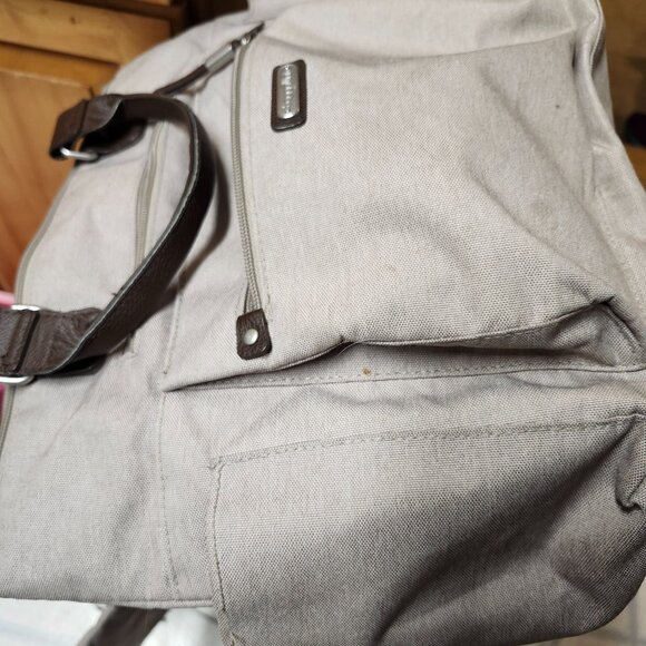 Baggallini cross body tote - Picture 4 of 8